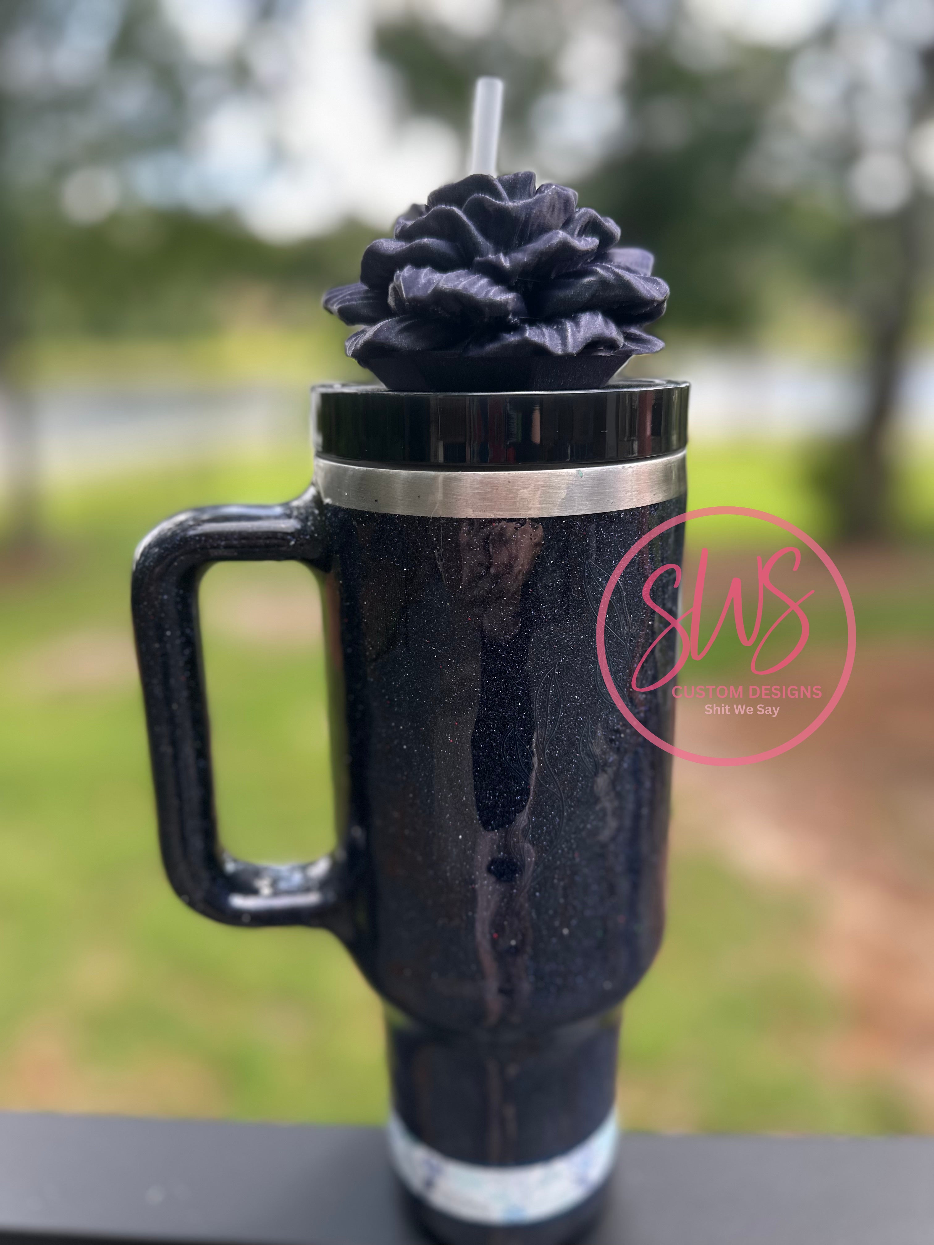 40 oz Tumbler Dark Blue with Black Peony Tumbler Topper