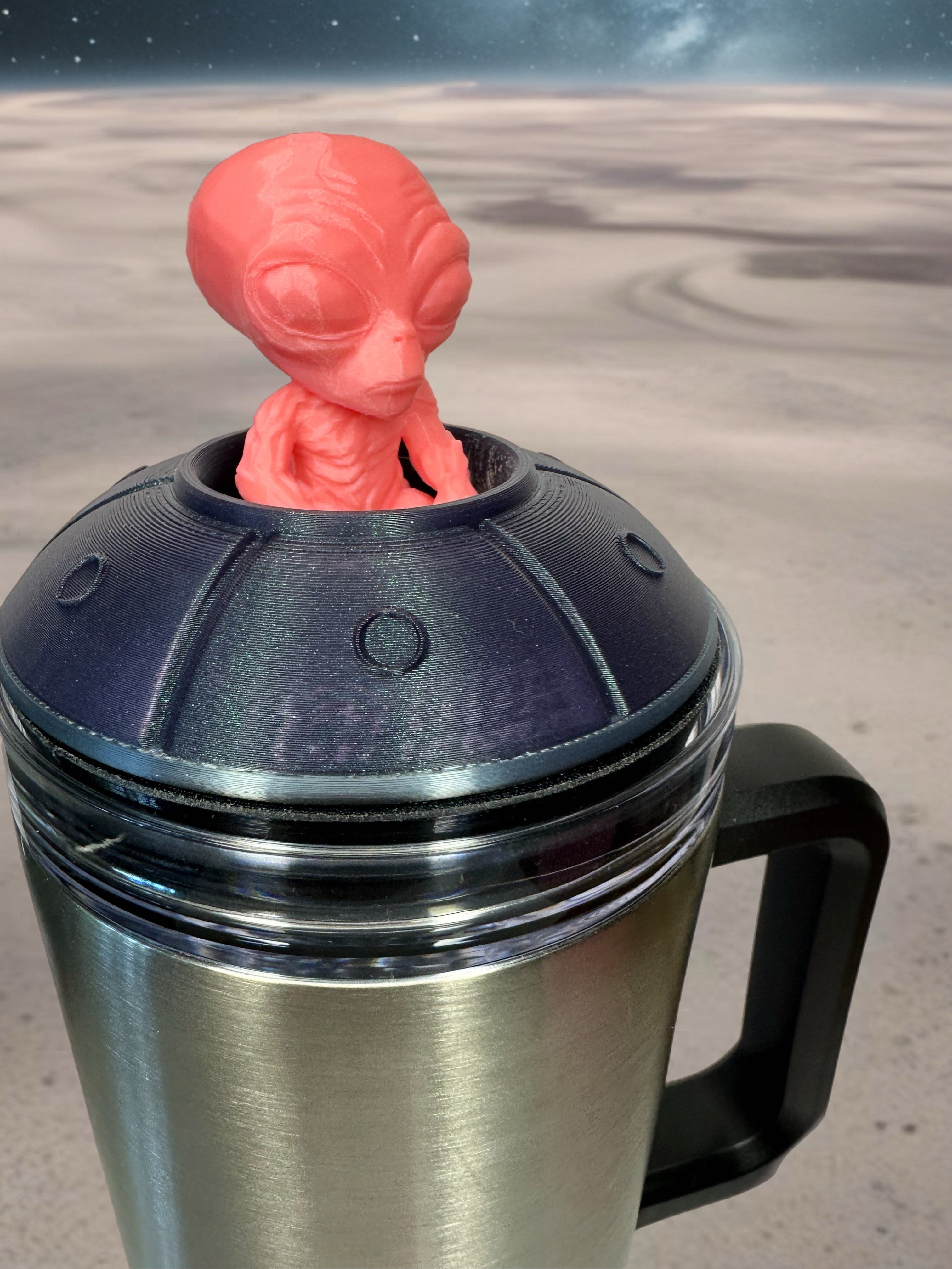 Tumbler Toppers: Alien space ship