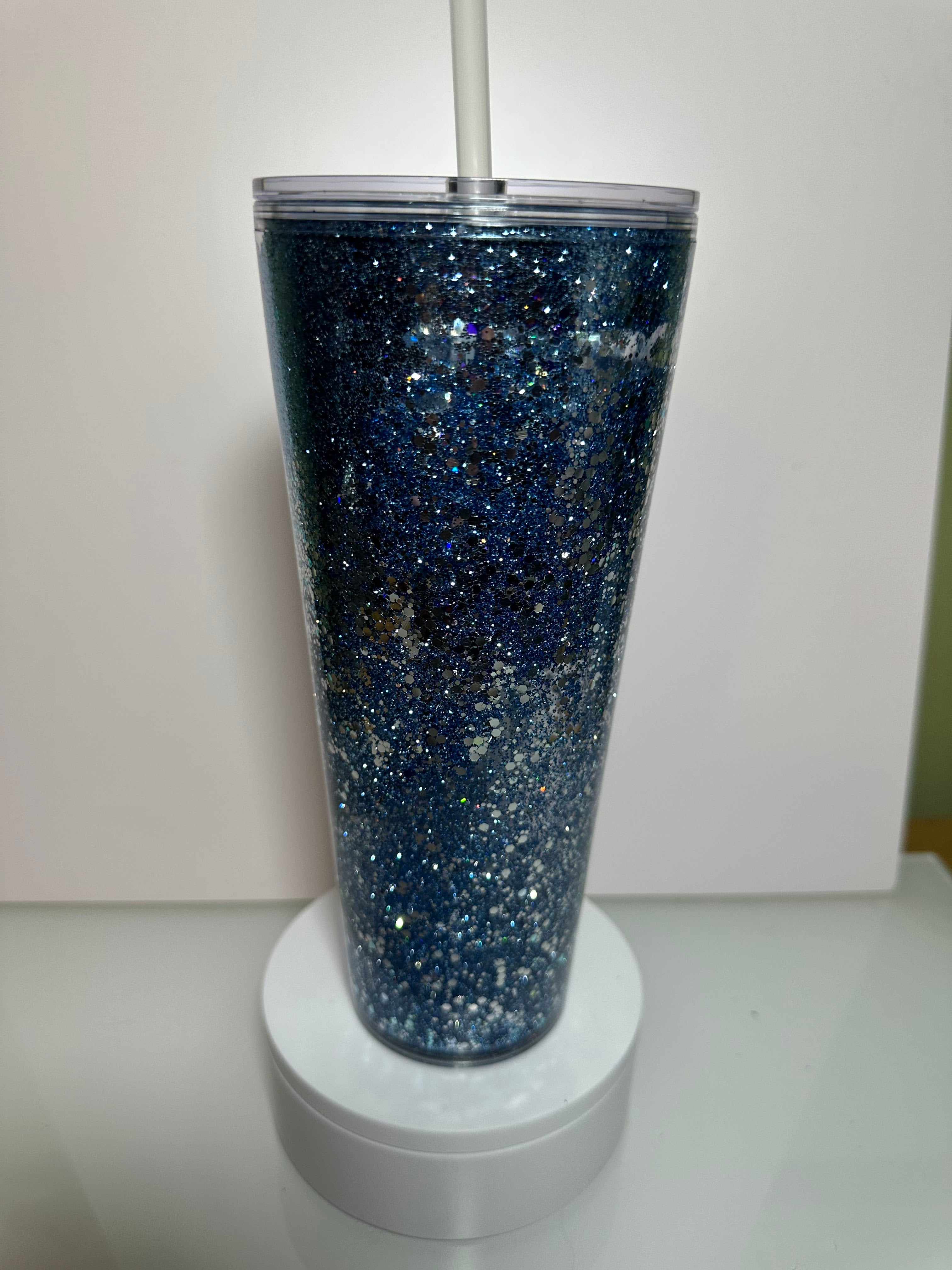 24 oz Glitter Globe Tumblers