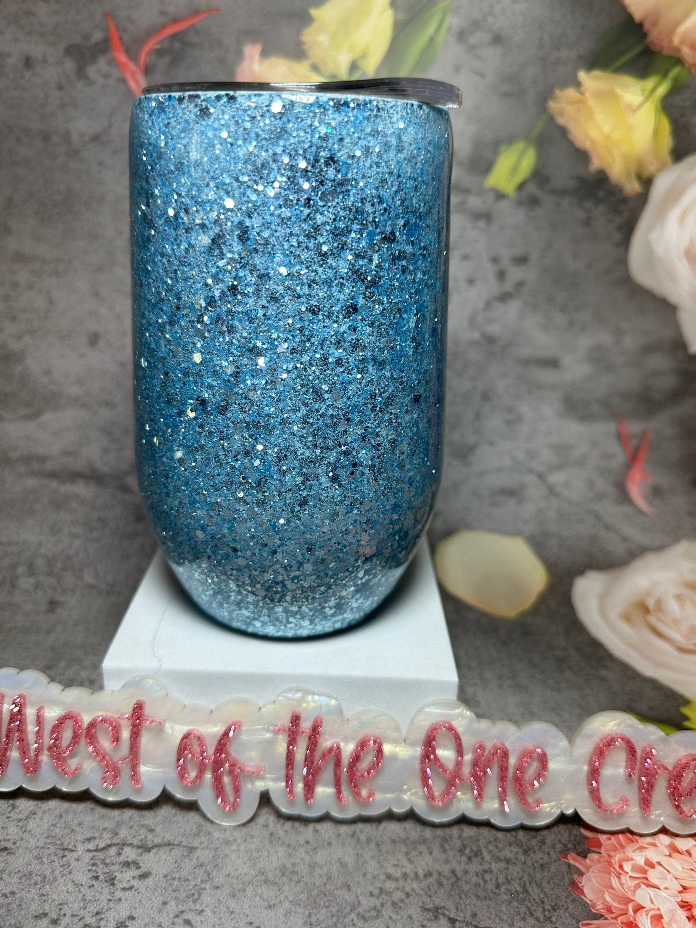 16oz Wine Tumbler Blue Sparkles