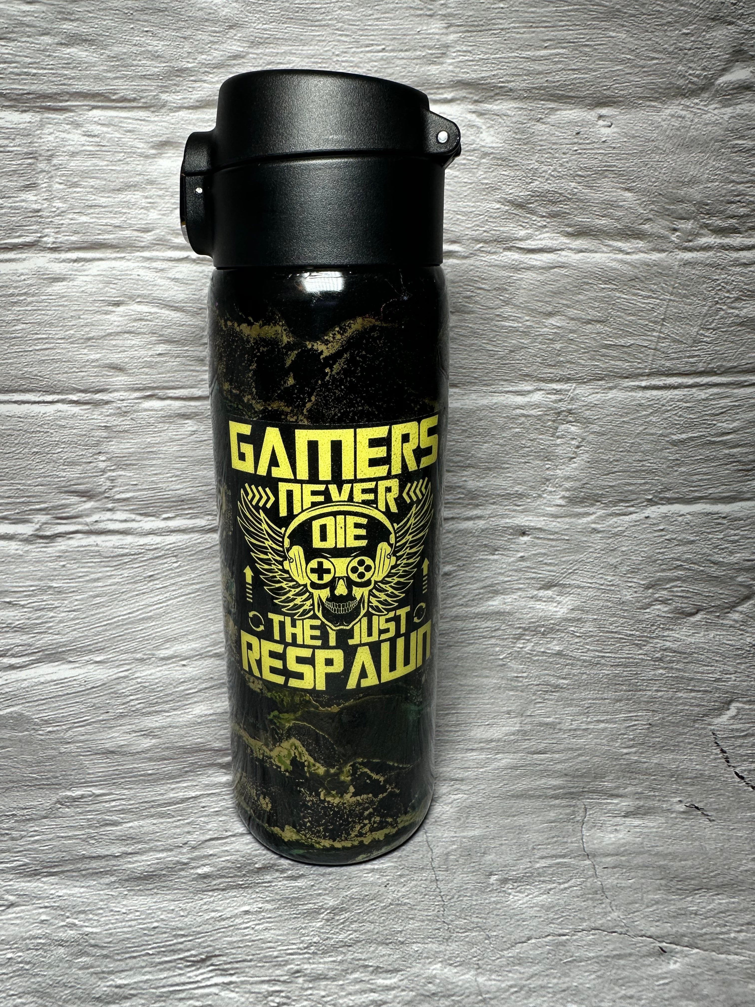 18oz Water Bottle Gamers Never Die They Just Respawn Black Gold